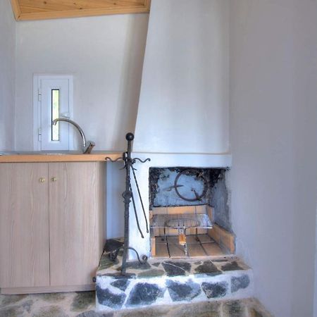 Apartament Παραδοσιακό Σπίτι Στο Χωριο Agioi Deka  Zewnętrze zdjęcie