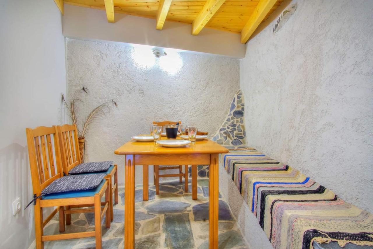Apartament Παραδοσιακό Σπίτι Στο Χωριο Agioi Deka  Zewnętrze zdjęcie