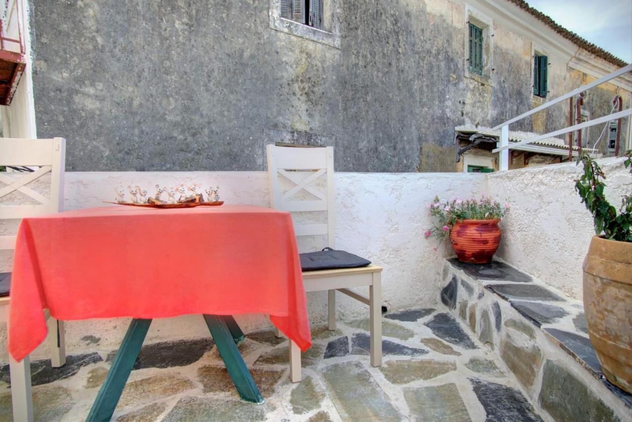 Apartament Παραδοσιακό Σπίτι Στο Χωριο Agioi Deka  Zewnętrze zdjęcie